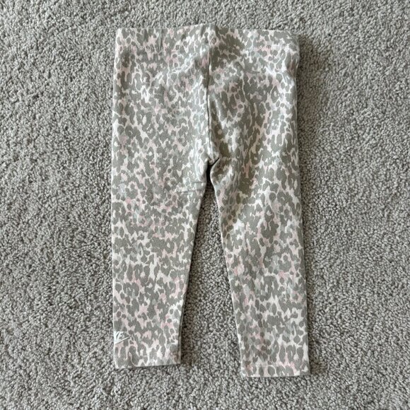 Nike Toddler Girls 2‎ Piece Set Cheetah Leggings Pink Sweatshirt 24m - Picture 7 of 7